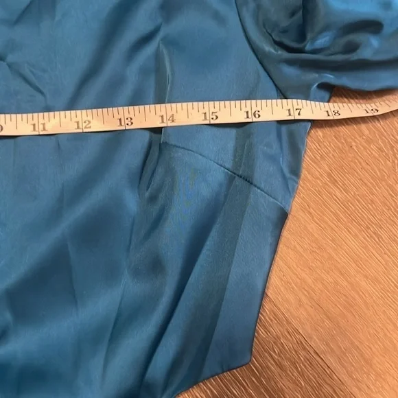 Adelyn Rae, Long Blouson Sleeve, Pleated Skirt, Side Cut-Out Dress, EUC,Size Med - Picture 10 of 12